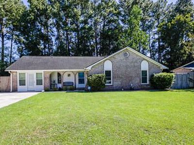 304 Vixen Boulevard, Goose Creek, SC 29445