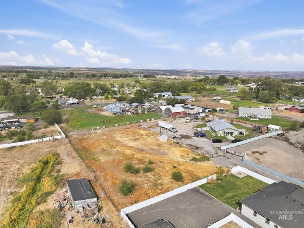 605 Barsness Rd, Buhl, ID 83316
