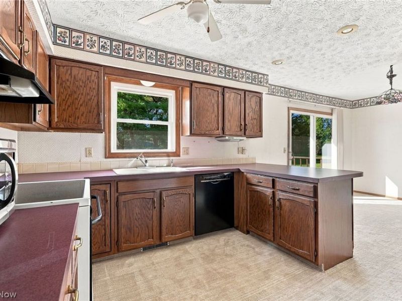1144 Royce Street NW, Uniontown, OH 44685 Photo 11