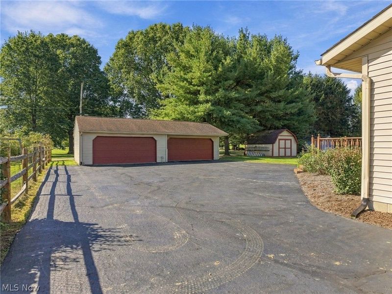 1144 Royce Street NW, Uniontown, OH 44685 Photo 25