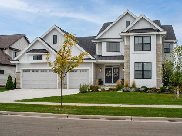 905 Roger Court, Waunakee, WI 53597