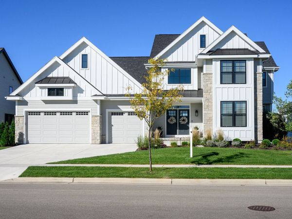 905 Roger Court, Waunakee, WI 53597