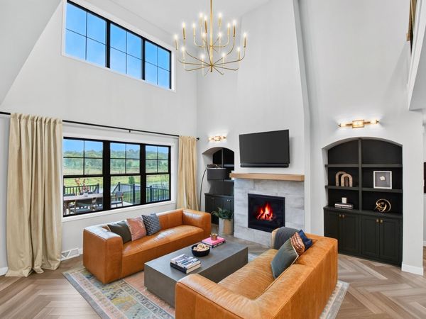 905 Roger Court, Waunakee, WI 53597
