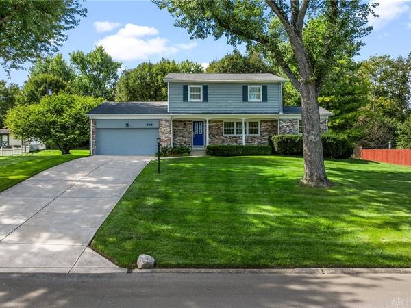 718 Banbury Road, Dayton, OH 45459