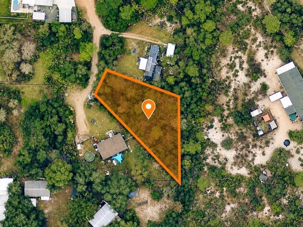 ORANGE CIRCLE , PAISLEY, FL 32767