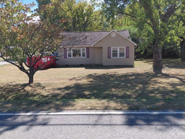 102 Murfreesboro St , Murfreesboro, TN 37127