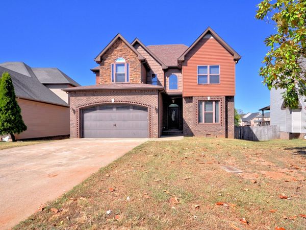 2398 Senseney Dr, Clarksville, TN 37042