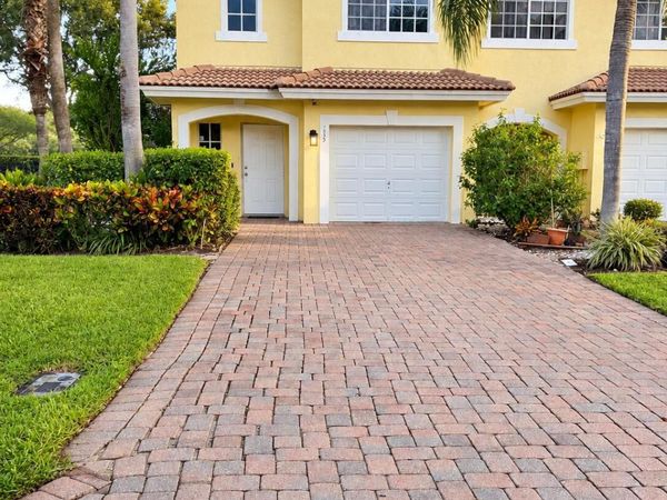 1035 Imperial Lake Road, Lake Belvedere Estates, FL 33413