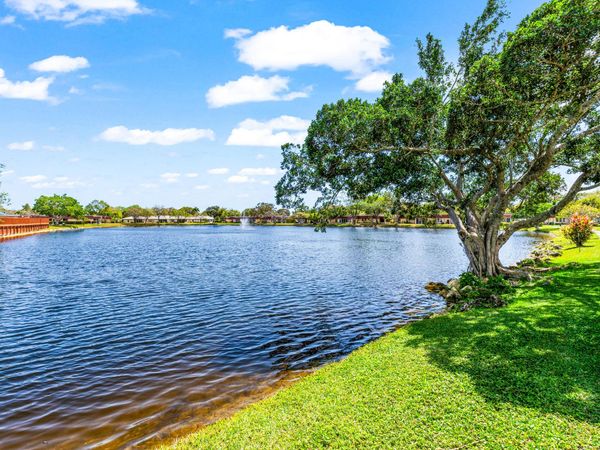 630 MARLBORO Oval, Unit B, Lake Worth, FL 33467