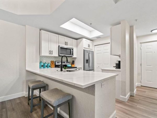 2812 GRANDE Parkway, Unit 201, Palm Beach Gardens, FL 33410