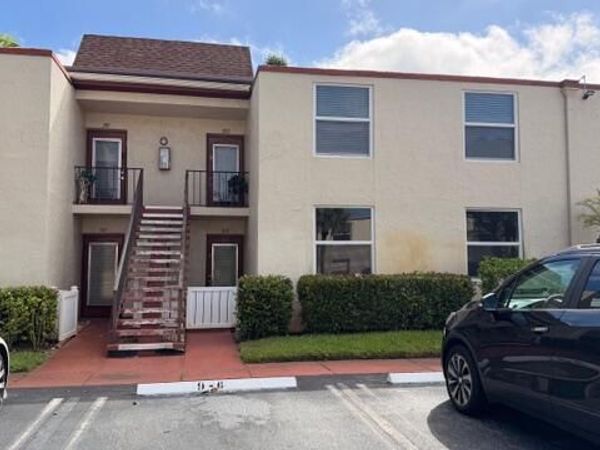 9 WILLOWBROOK Lane, Unit 102, Delray Beach, FL 33446
