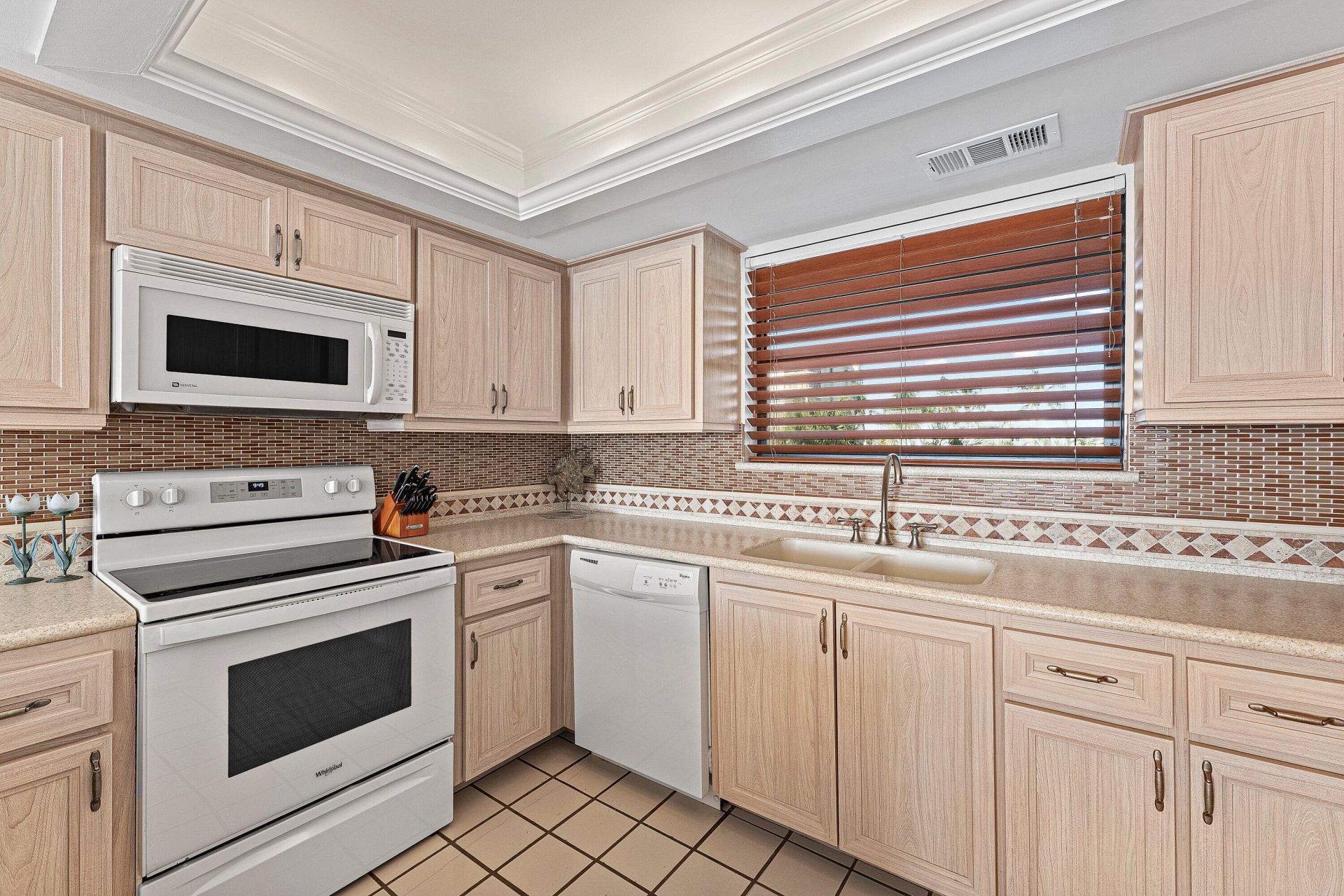 3951 N Ocean Boulevard, Unit 302, Delray Beach, FL 33483 Photo