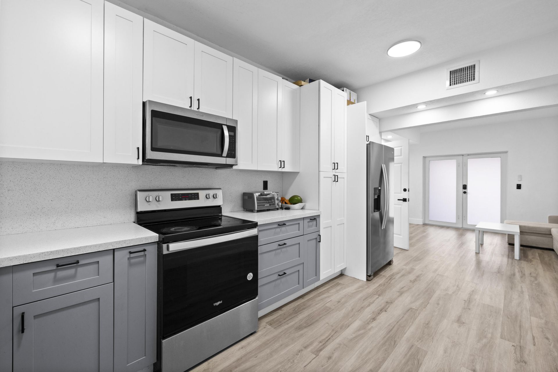 28 NE 165th Street, Miami, FL 33162 Photo