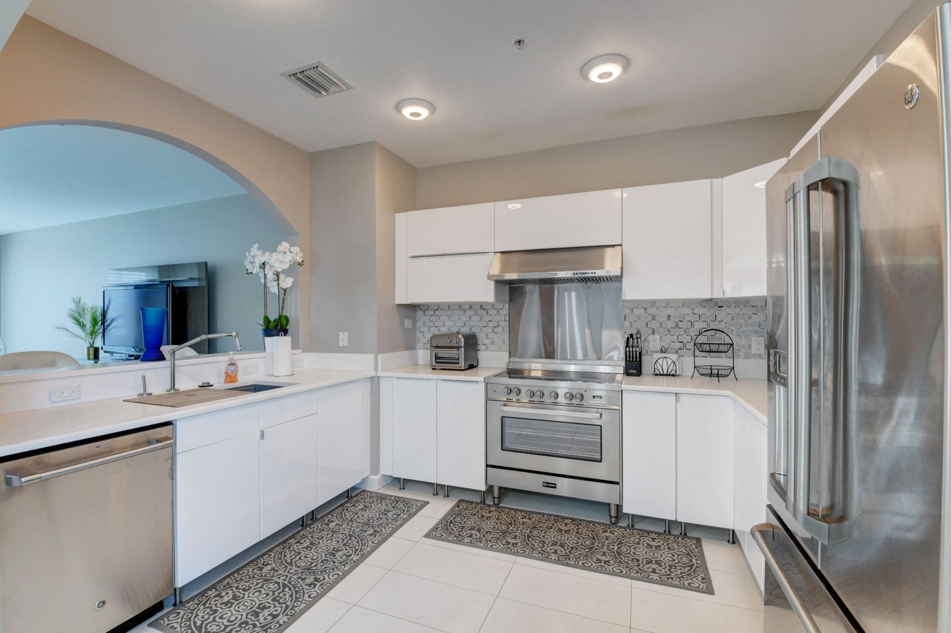 71 NW 4th Avenue, Delray Beach, FL 33444 Photo