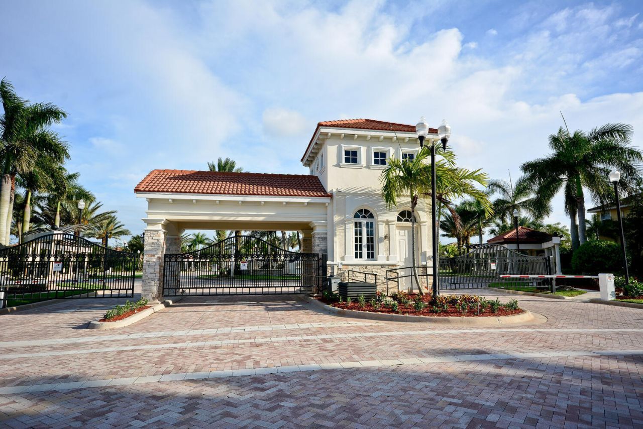 4655 Cadiz Circle, Palm Beach Gardens, FL 33418 Photo