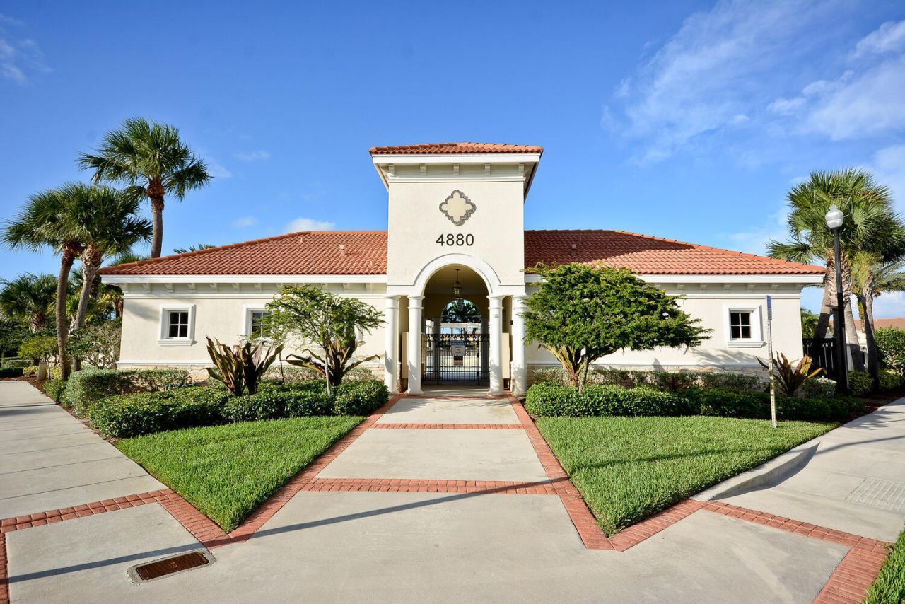 4655 Cadiz Circle, Palm Beach Gardens, FL 33418 Photo