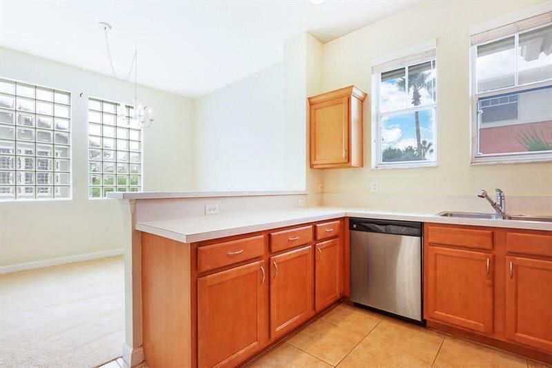 880 Millbrae Court, Unit 1, West Palm Beach, FL 33401 Photo