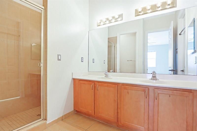 880 Millbrae Court, Unit 1, West Palm Beach, FL 33401 Photo