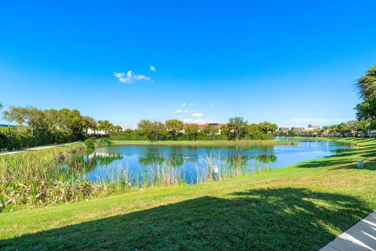 880 Millbrae Court, Unit 1, West Palm Beach, FL 33401 Photo