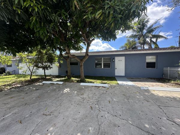4564 Gulfstream Road, Lake Worth Beach, FL 33461
