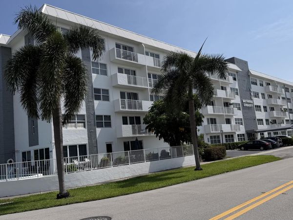 550 BAYSHORE Drive, Unit 507, Fort Lauderdale, FL 33304