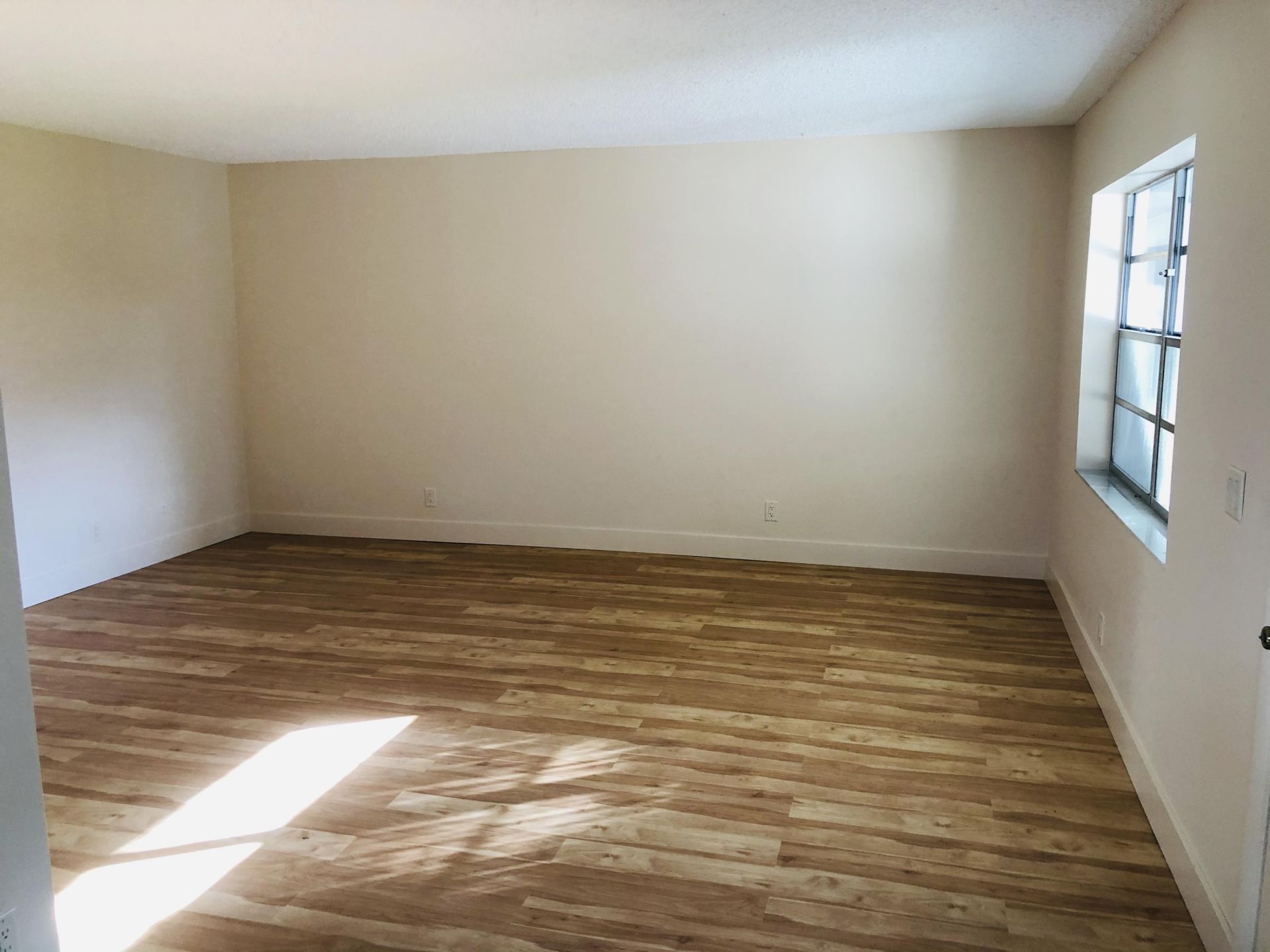 437 Burgundy J N, Unit 437, Delray Beach, FL 33484 Photo