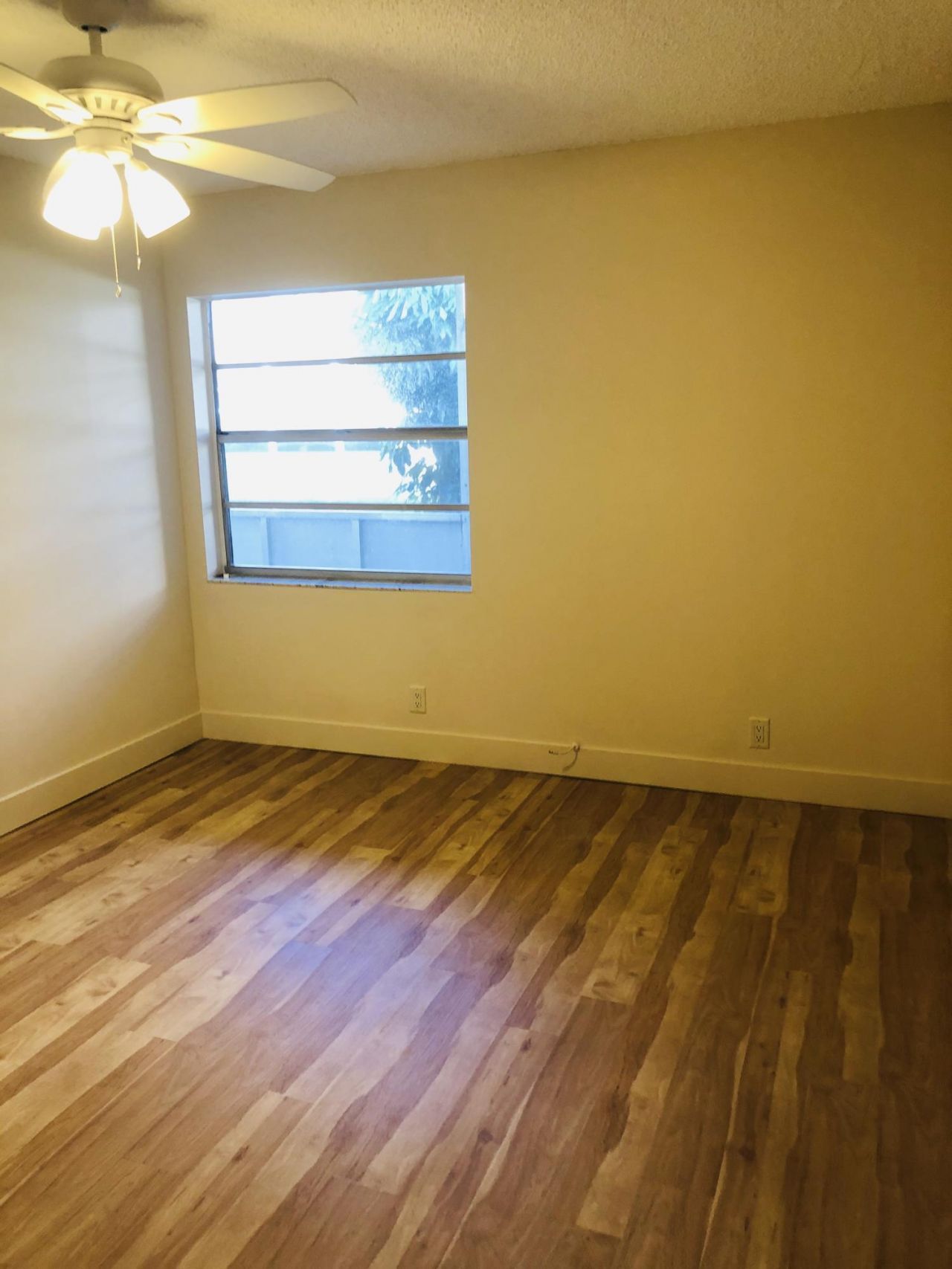 437 Burgundy J N, Unit 437, Delray Beach, FL 33484 Photo
