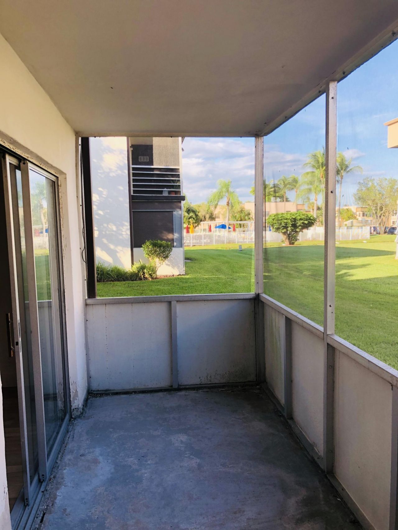 437 Burgundy J N, Unit 437, Delray Beach, FL 33484 Photo