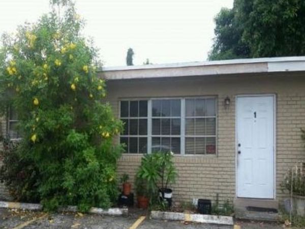 1870 NW 60TH Avenue, Unit 1, Sunrise, FL 33313