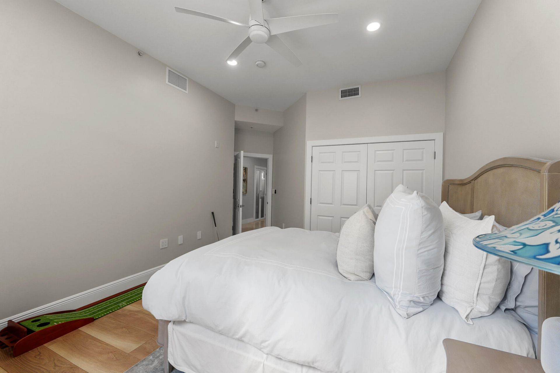 3940 N Flagler Drive, Unit 203, West Palm Beach, FL 33407 Photo