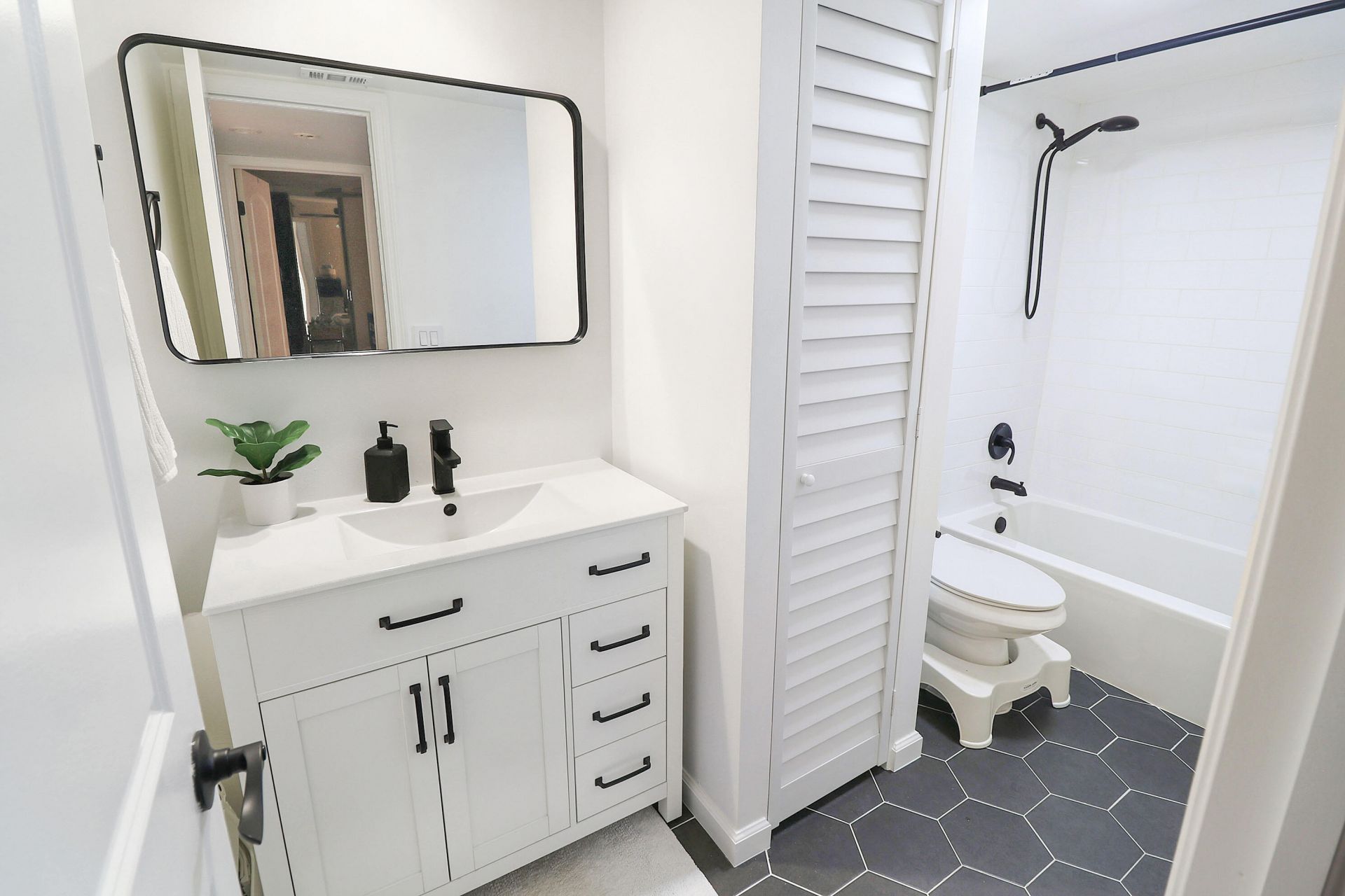9901 NW 6th Place, Unit 9901, Plantation, FL 33324 Photo