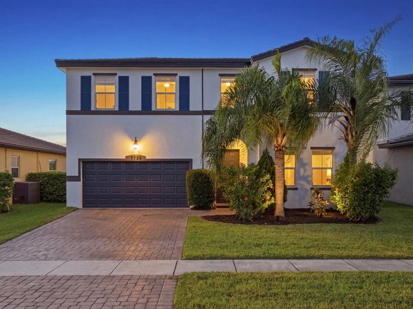 7730 NW GLADWELL Lane, Port St. Lucie, FL 34987