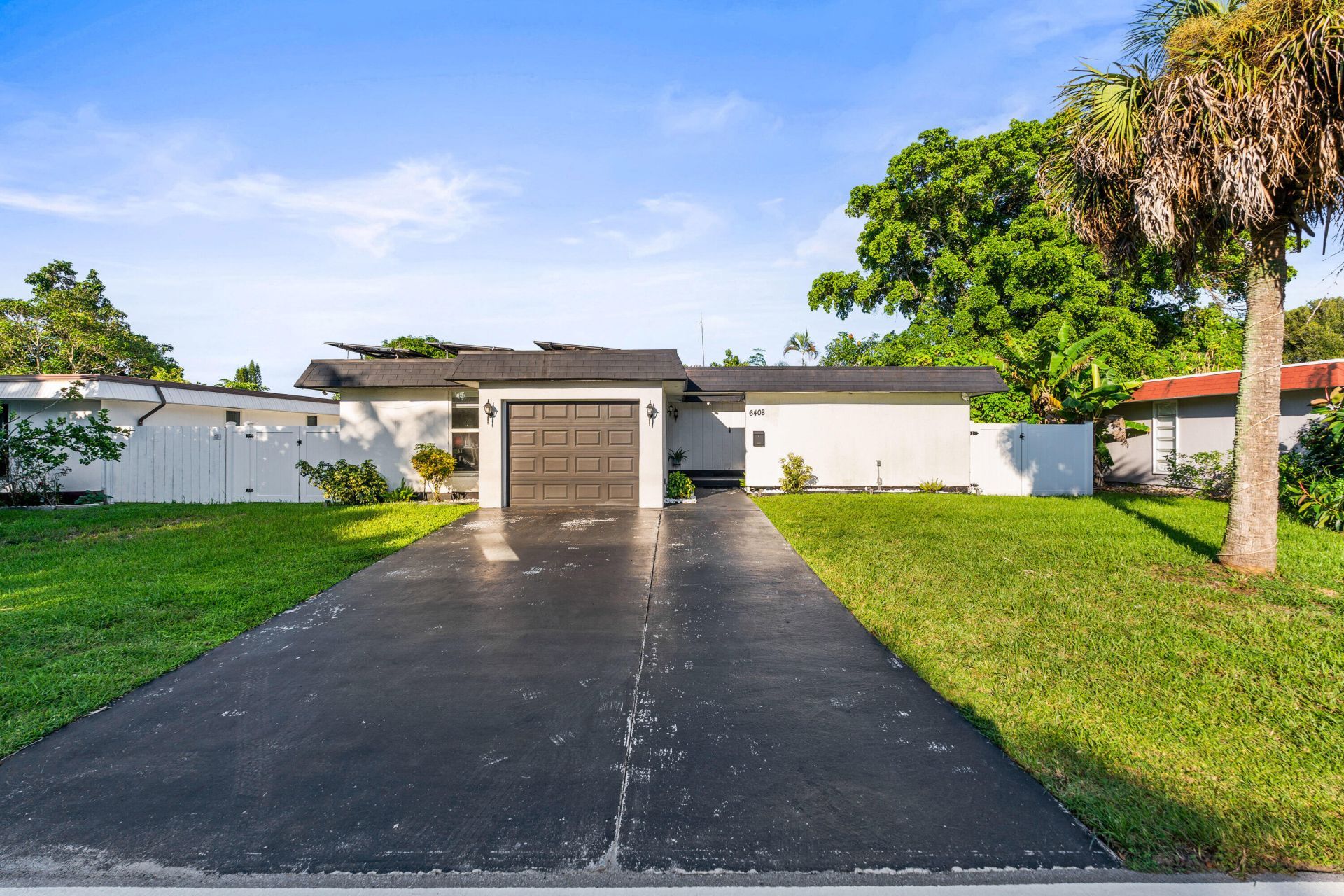 6408 Brookwood Boulevard, Tamarac, FL 33321 Photo