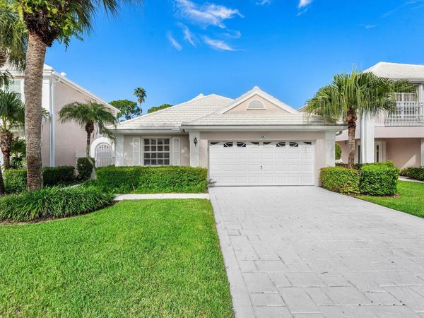 12 Elgin Lane, Palm Beach Gardens, FL 33418