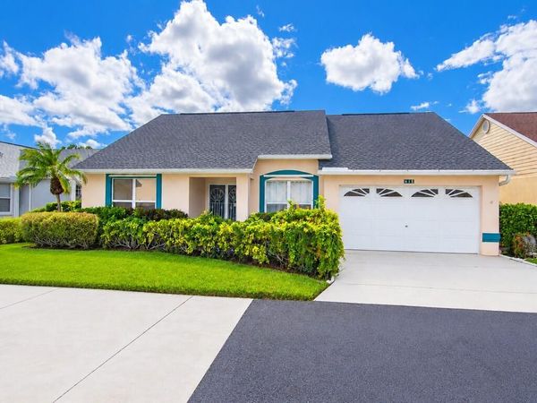 415 NW Marsala Terrace, Port St. Lucie, FL 34986