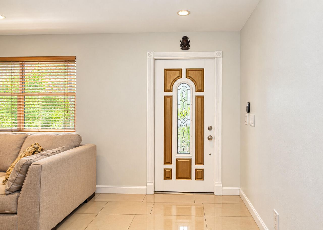 639 Madeline Court, West Palm Beach, FL 33413 Photo