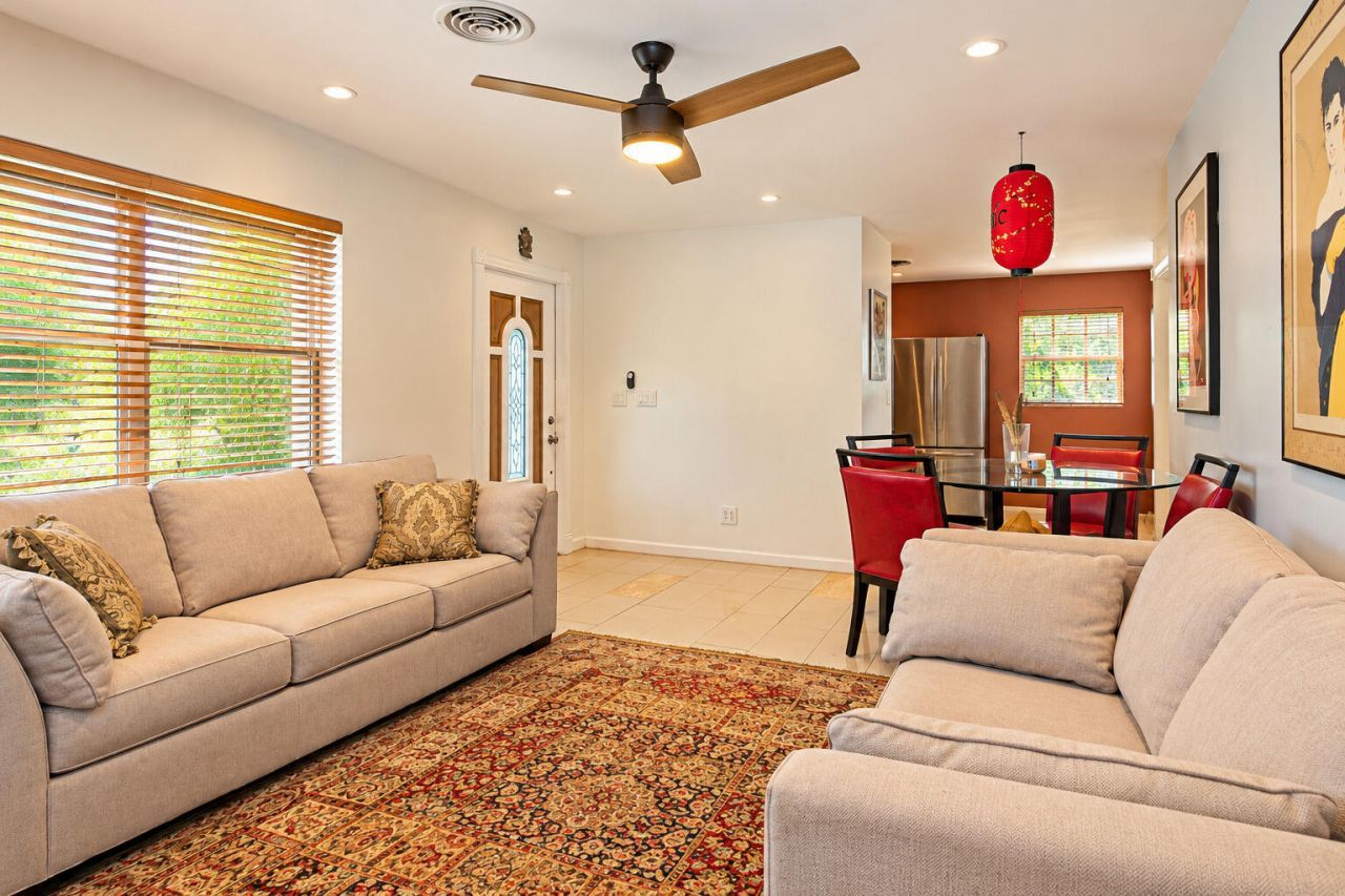 639 Madeline Court, West Palm Beach, FL 33413 Photo