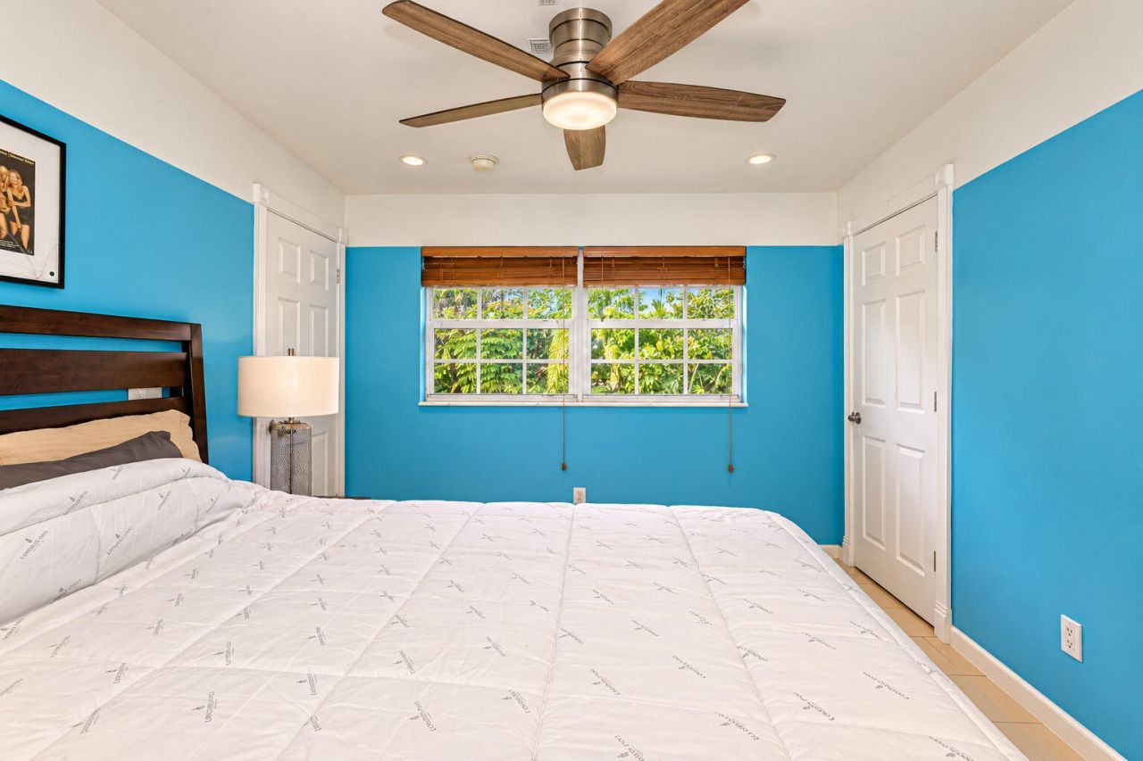 639 Madeline Court, West Palm Beach, FL 33413 Photo