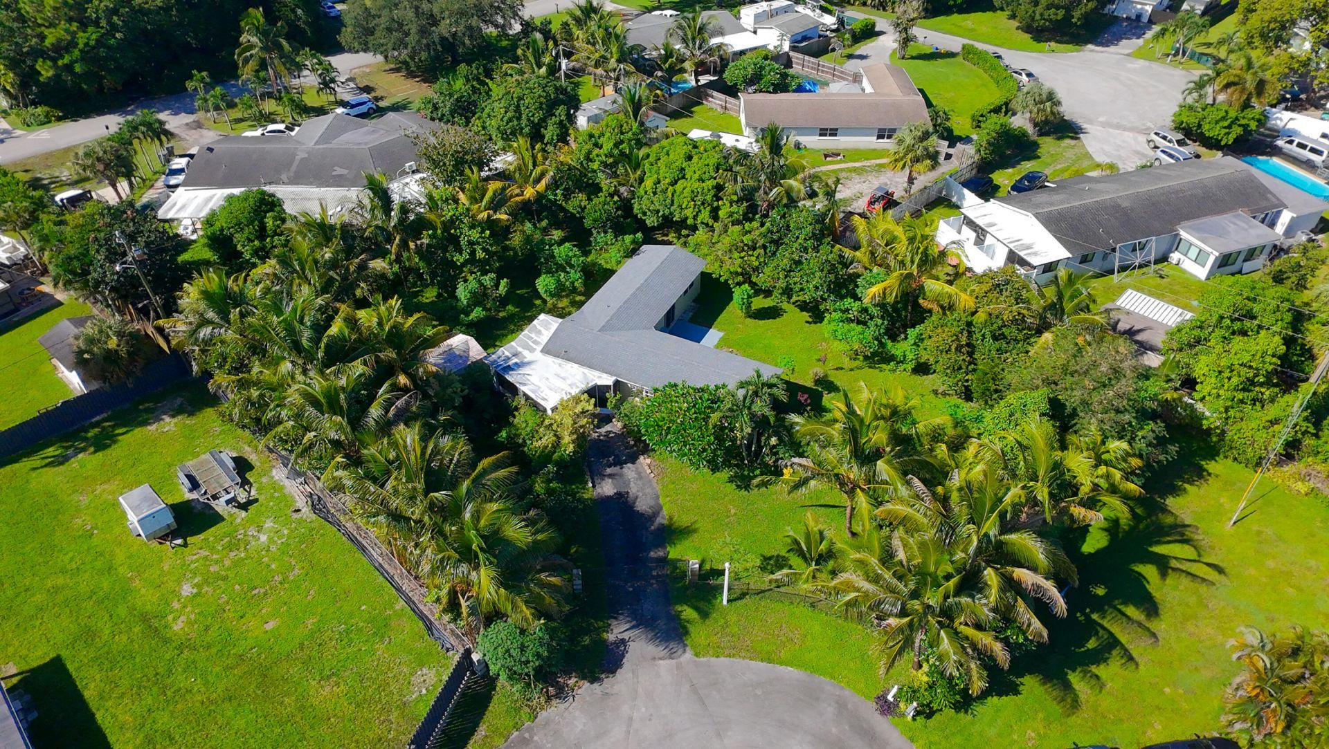 639 Madeline Court, West Palm Beach, FL 33413 Photo
