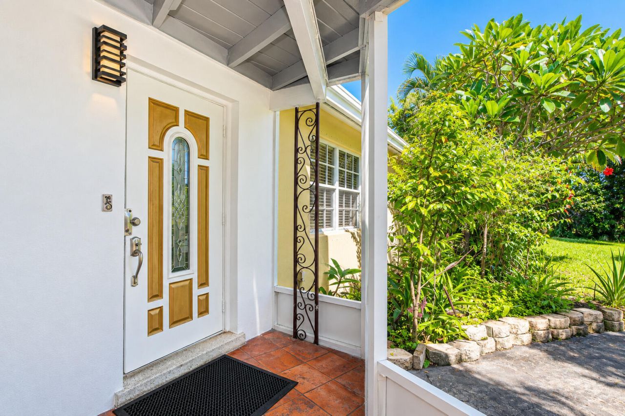 639 Madeline Court, West Palm Beach, FL 33413 Photo