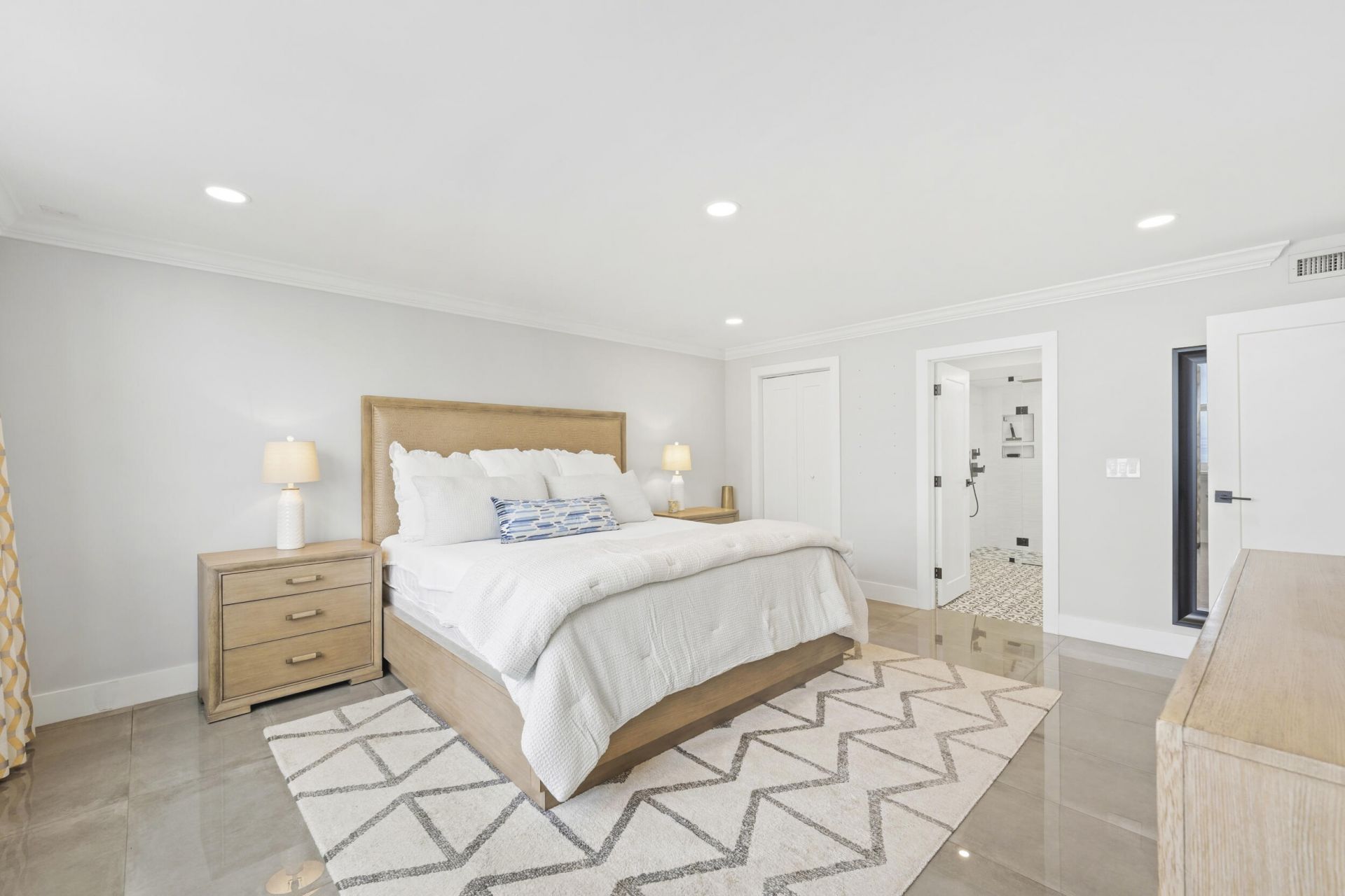 5440 N Ocean Drive, Unit 1404, Singer Island, FL 33404 Photo