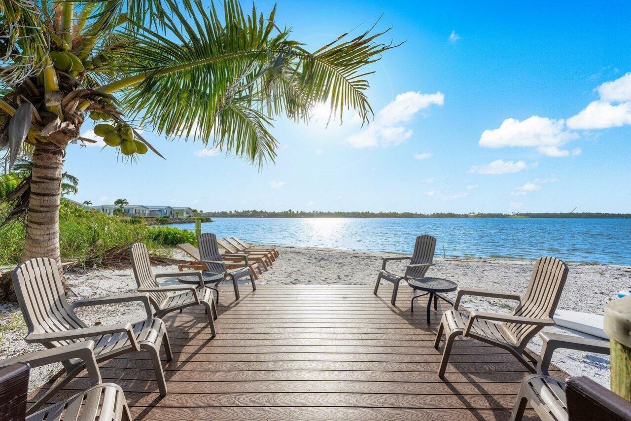 910 Via Villagio, Hypoluxo, FL 33462 Photo