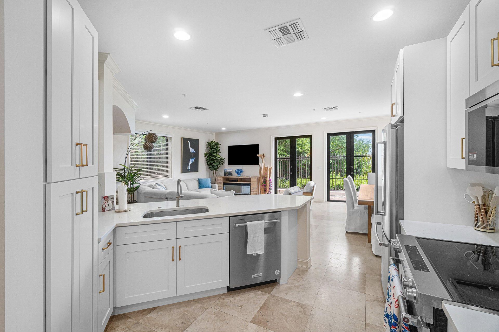 910 Via Villagio, Hypoluxo, FL 33462 Photo