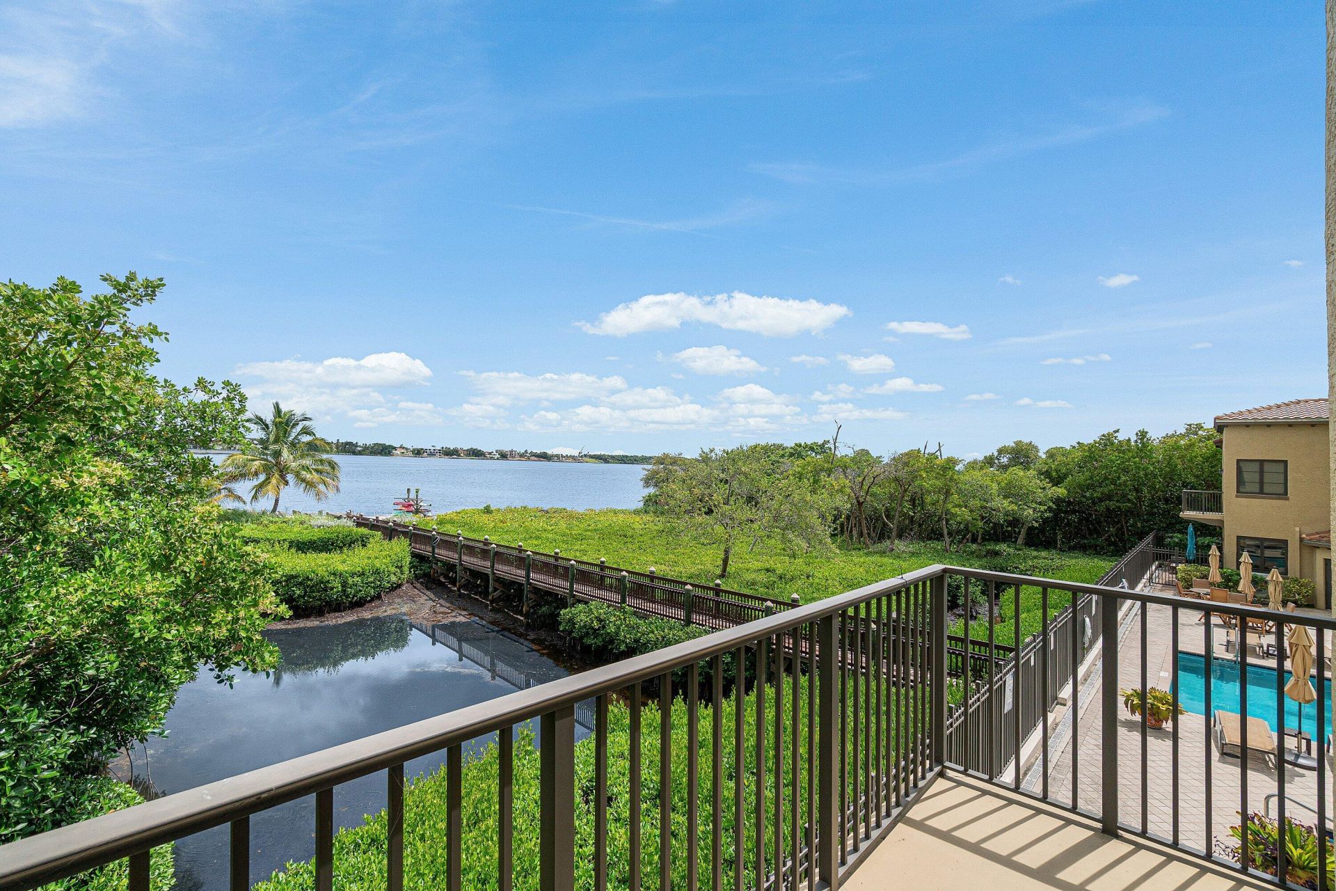 910 Via Villagio, Hypoluxo, FL 33462 Photo