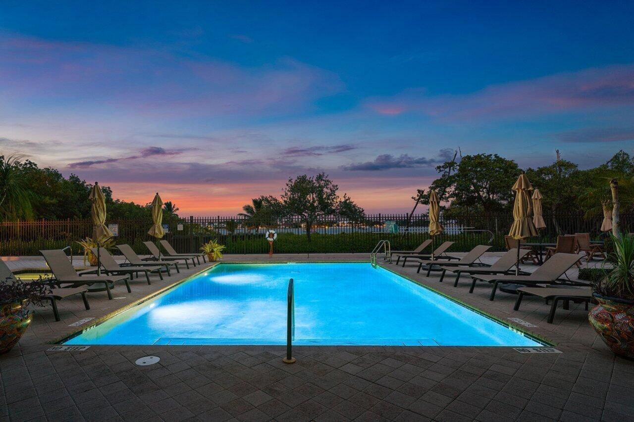 910 Via Villagio, Hypoluxo, FL 33462 Photo