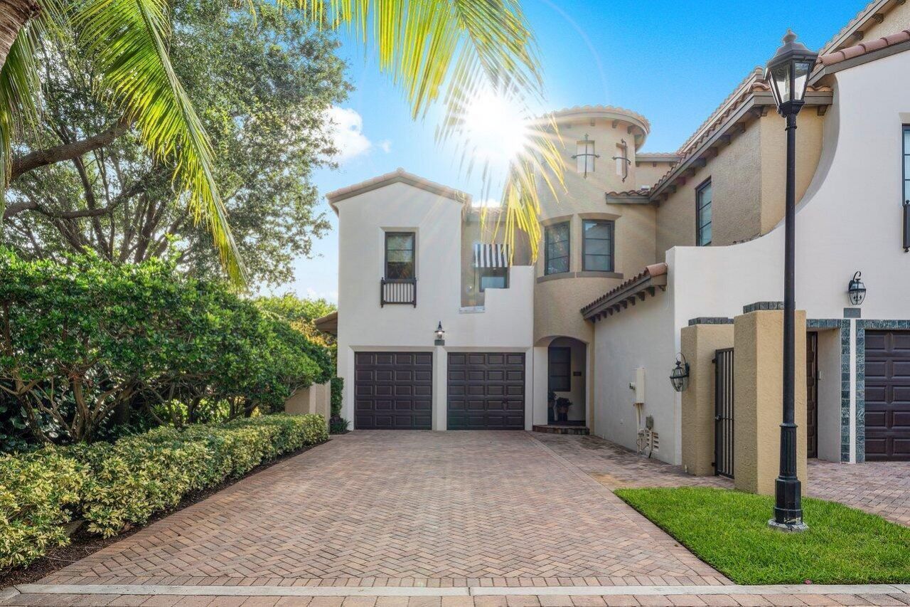 910 Via Villagio, Hypoluxo, FL 33462 Photo
