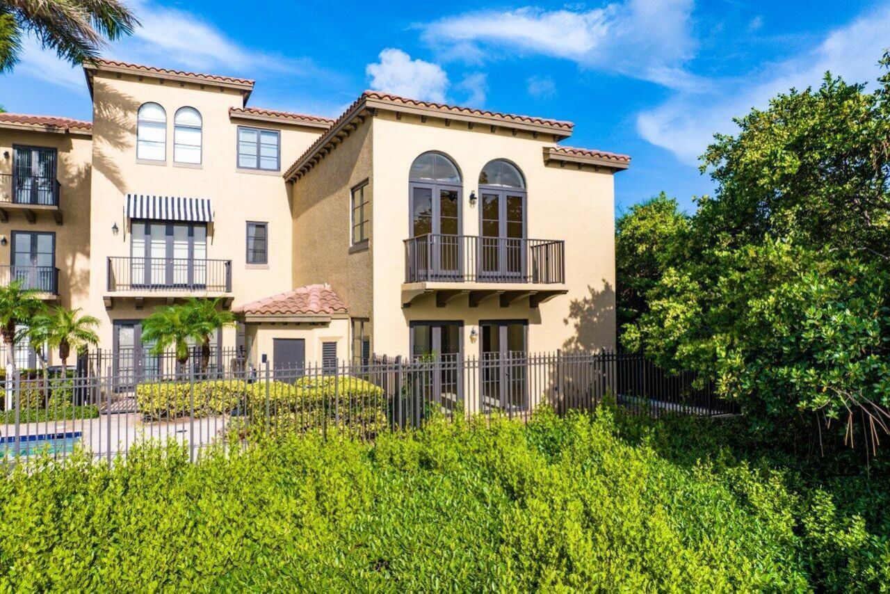 910 Via Villagio, Hypoluxo, FL 33462 Photo