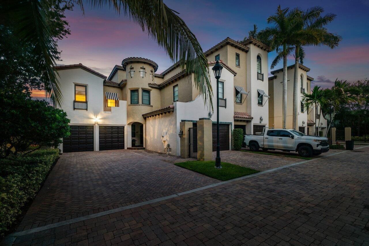 910 Via Villagio, Hypoluxo, FL 33462 Photo