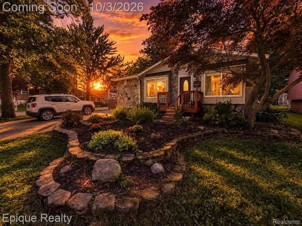 1153 Bangor Road, Waterford Township, Mi 48328