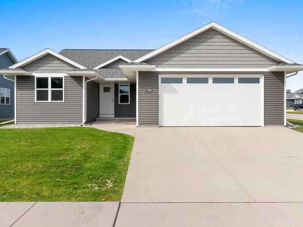 1739 HONOR STREET, Neenah, WI 54956